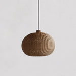 Charger l&#39;image dans la visionneuse de galerie, Lampe à suspension vintage en rotin
