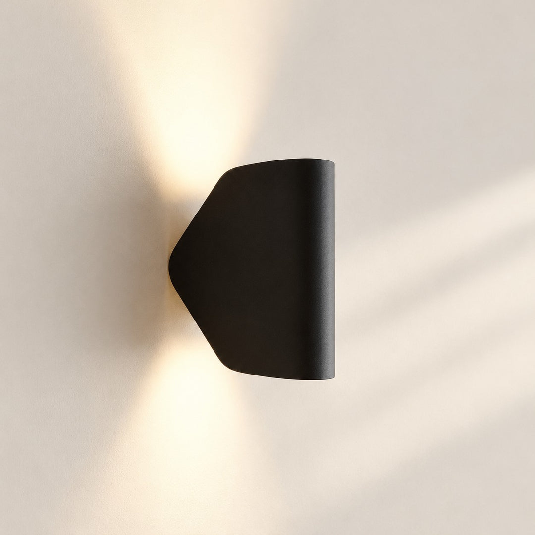 Textured Rim Pointed Shade Aluminium Wall Light