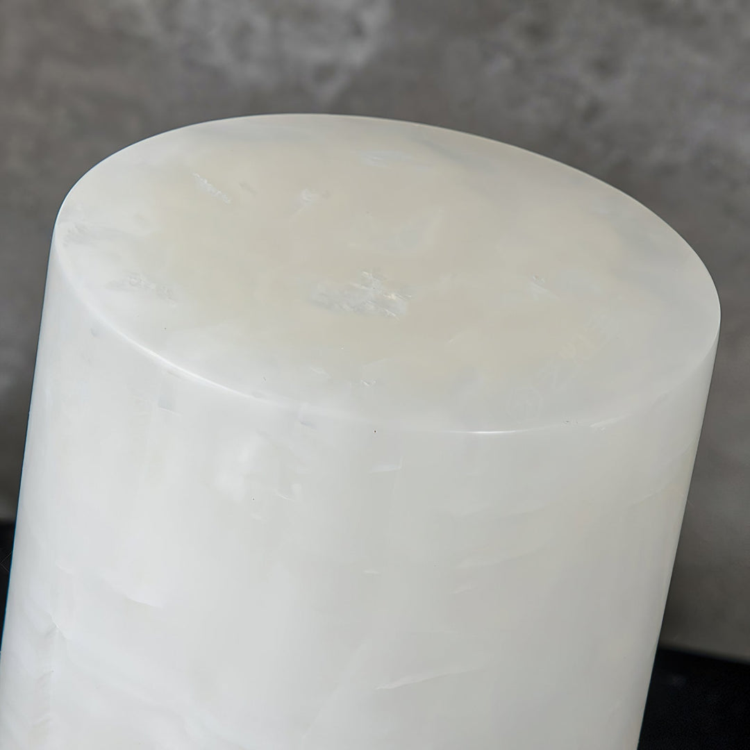 Totem Alabaster Tischlampe (eingebauter Akku)