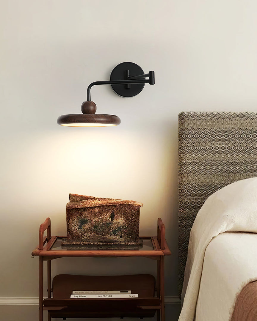 Lámpara de Pared con Enchufe Karlin