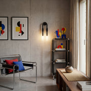 Applique murale minimaliste à bras courbé Strandia - Lumière d’accent style Japandi pour couloir