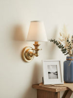 Cargar imagen en el visor de la Galería, Aplique de pared Rowan con pantalla cilíndrica – Aplique de tela para una iluminación acogedora de estilo rústico
