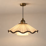 Charger l'image dans la visionneuse de galerie, French Vintage Scalloped Pleated Fabric Pendant Light