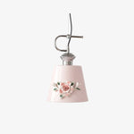 Bild in Gallery-Viewer laden, Eloria Blütenanhänger-Lampe – Keramische Vintage-Hängeleuchte mit Blumenmuster aus Messing für Innenräume