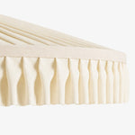 Cargar imagen en el visor de la Galería, Lámpara colgante Elumina con pantalla de seda plisada elegante – Lámpara colgante de estilo Mid-Century para comedor